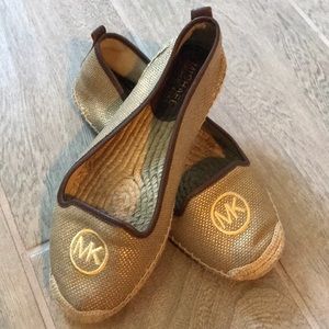 Michael Korbs slip on flats